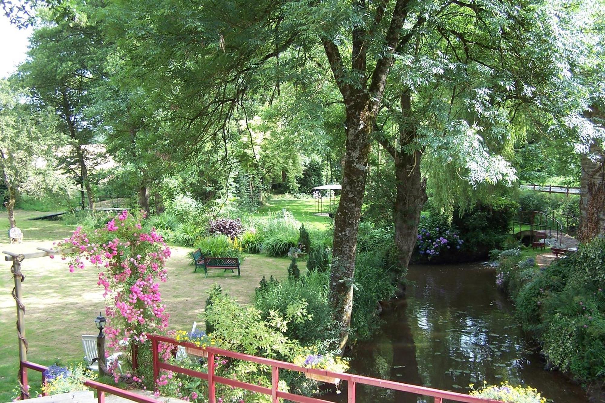 Le Moulin Du Bignon Lassy Exterior foto